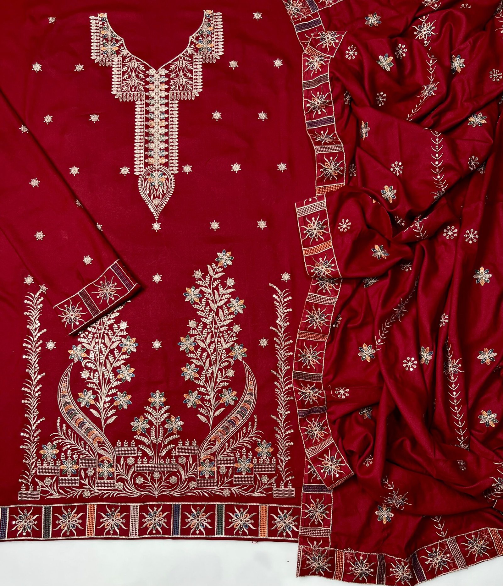 Winter Collection 2027 – Premium Dhanak 3-Piece Suit with Heavy Embroidered Shirt & Dupatta - Image 3